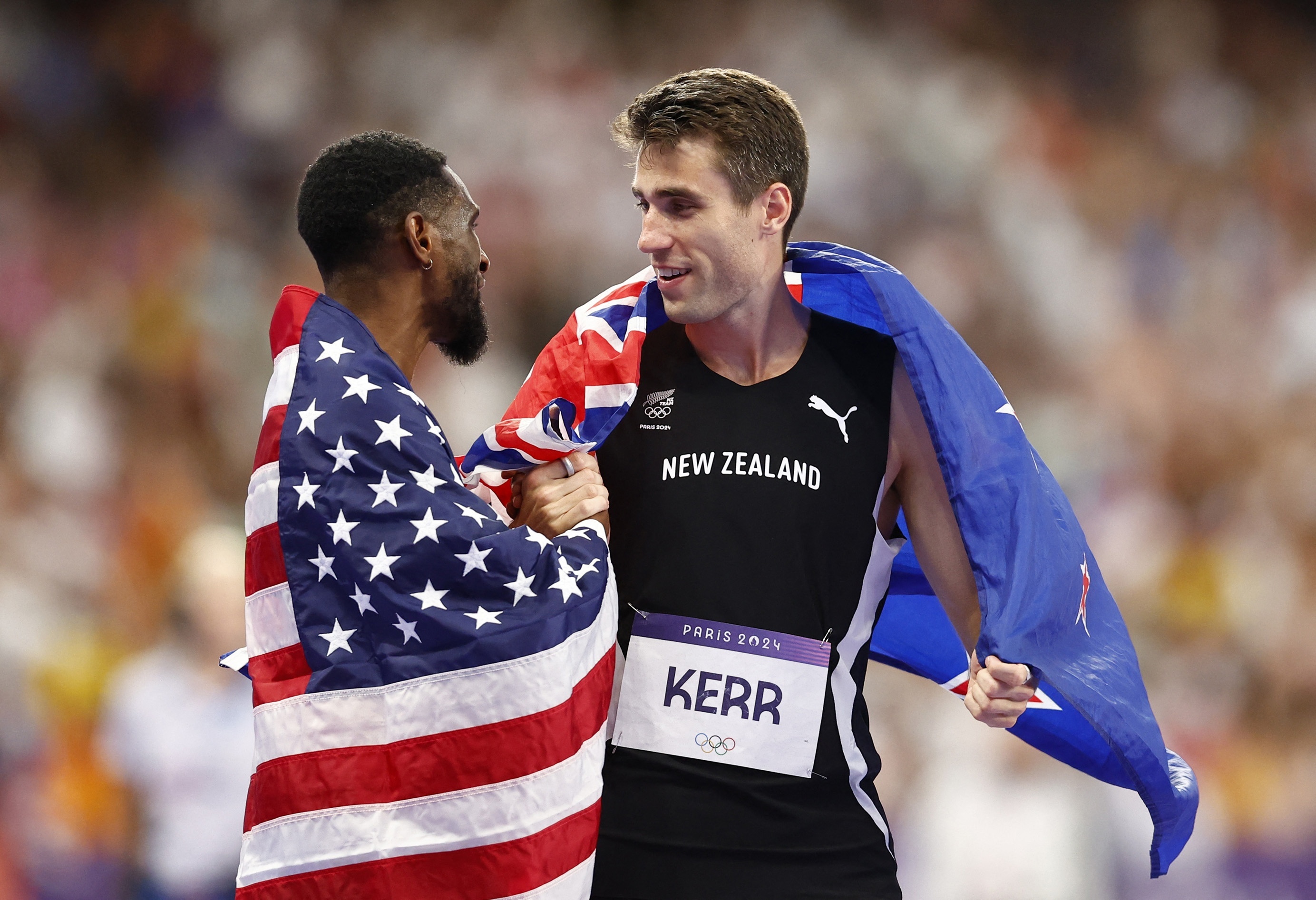 美国选手在射箭比赛中夺得金牌 美国选手在射箭比赛中夺得金牌