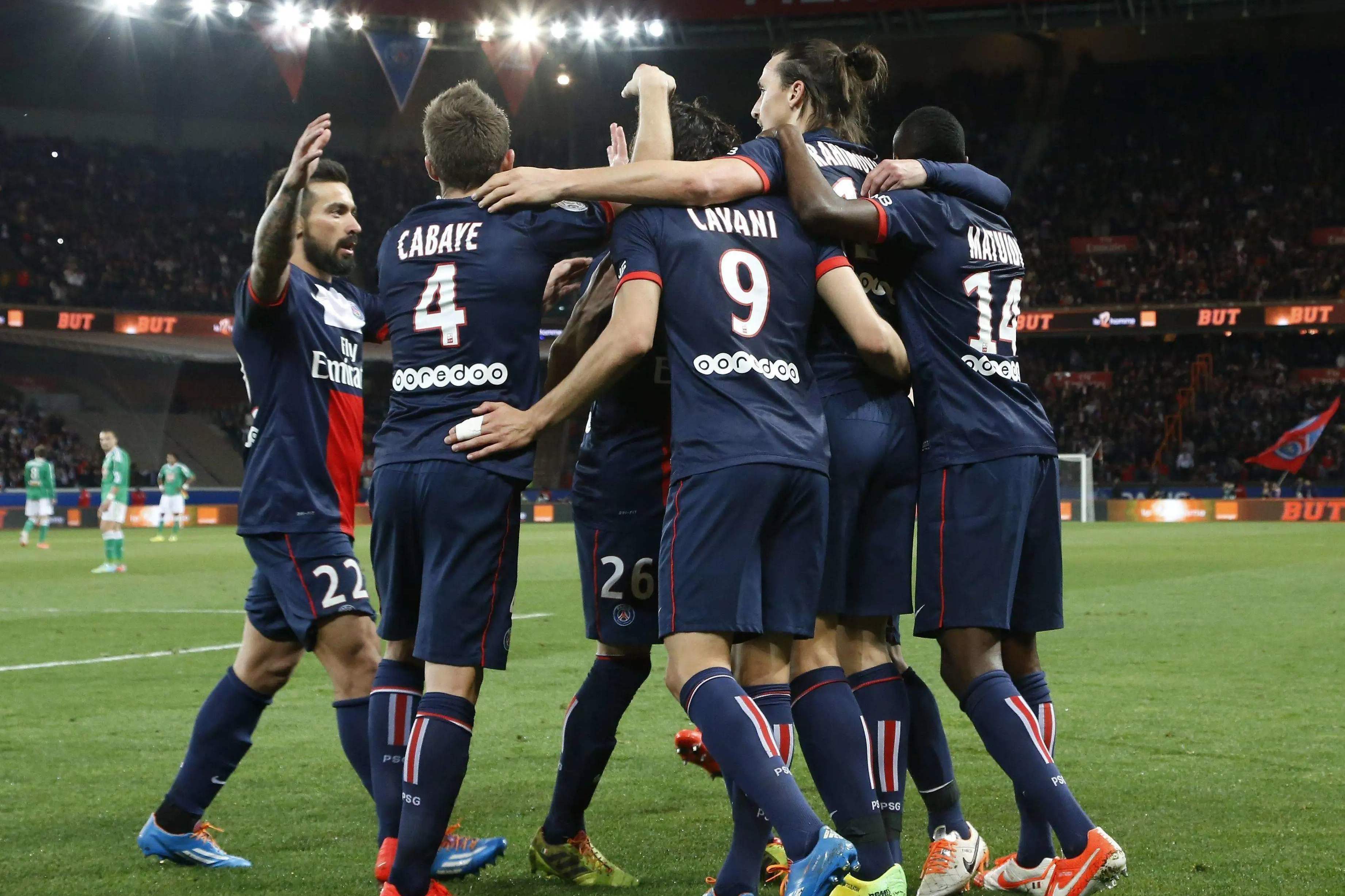 莱比锡红牛强势曼联，姆巴佩高光表现